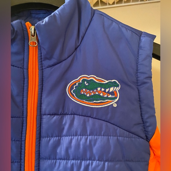 New ladies size L Florida Gators puff vest with front pockets, full zip - Picture 11 of 13